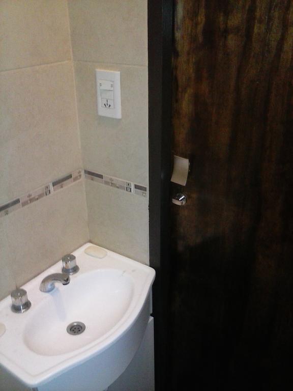 Hostel Mendoza Inn Bagian luar foto